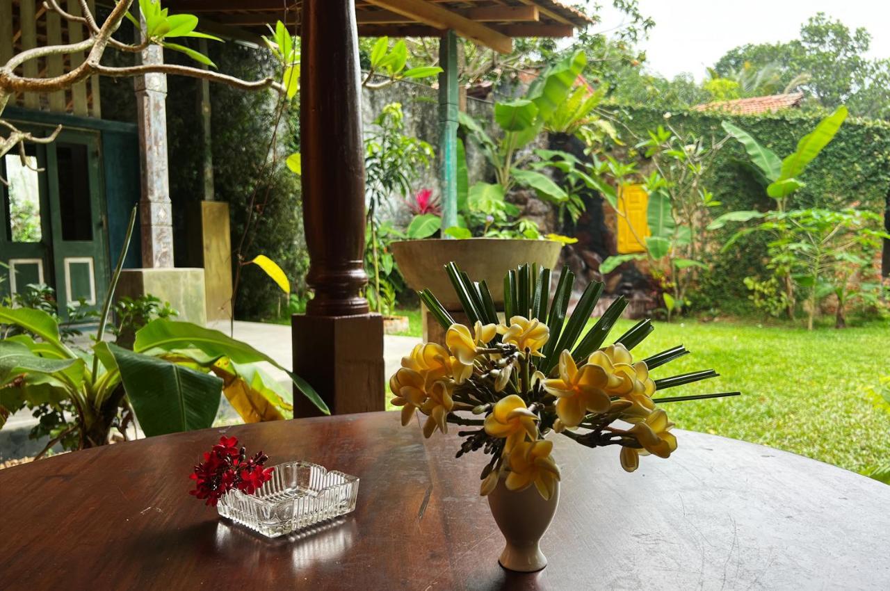 Gomez Place Negombo Exterior foto
